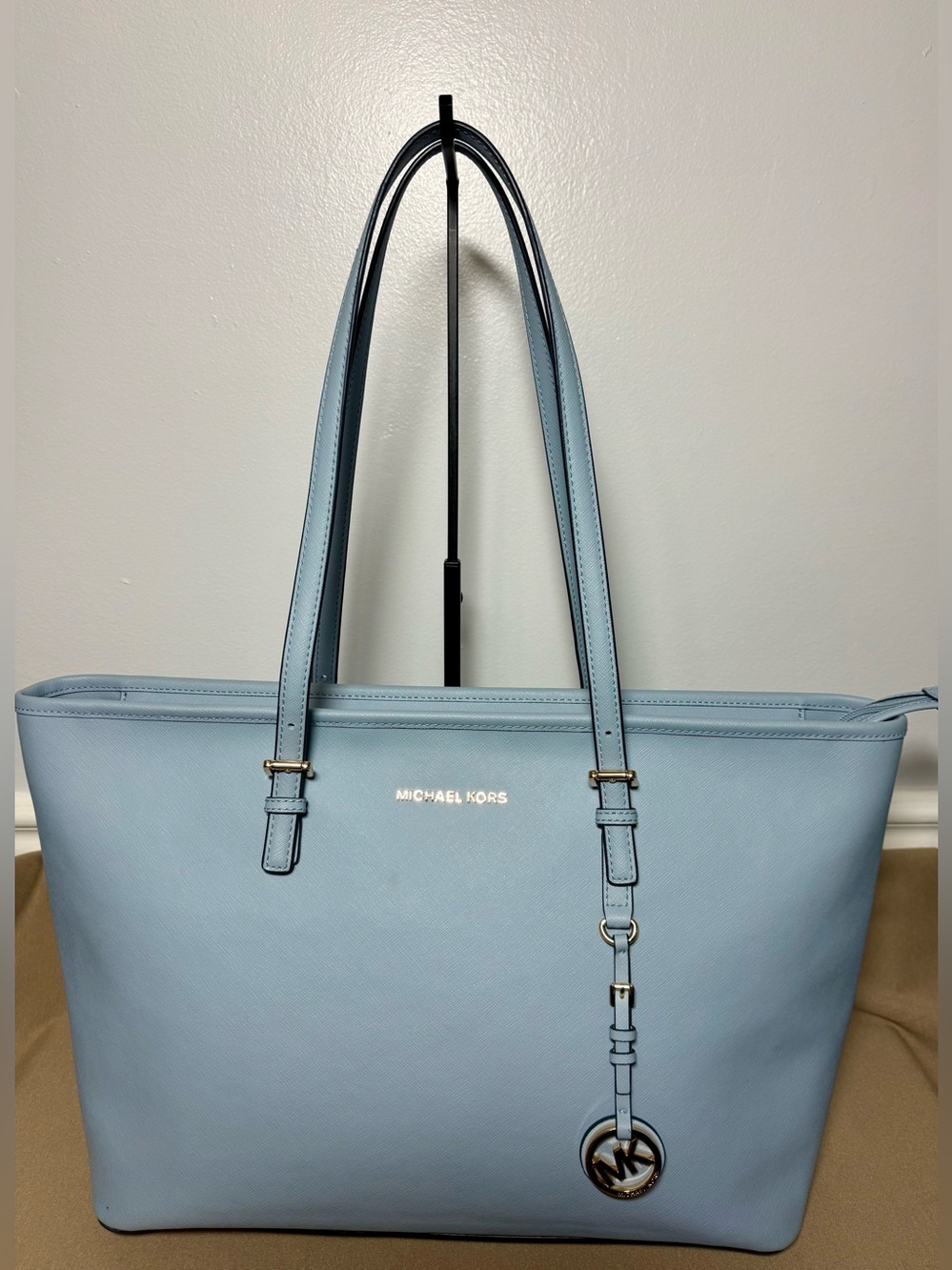 Michael Kors Jet Set Travel Large Saffiano Leather Tote Bag EUC Laptop Section - Picture 2 of 14